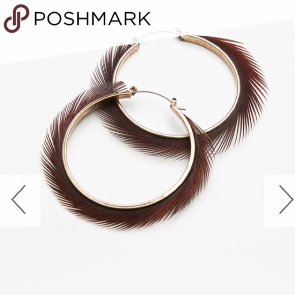🦢 FP Frieda Feather Hoop 🏹